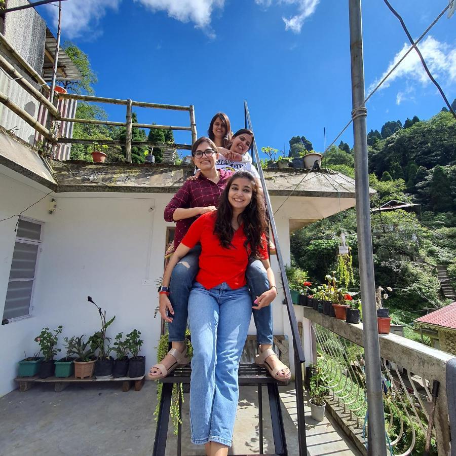 Langdak Homestay Дарджилинг Екстериор снимка
