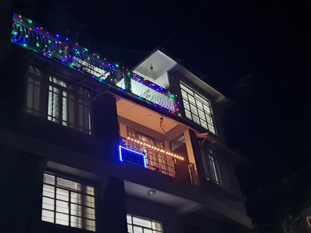 Langdak Homestay Дарджилинг Екстериор снимка